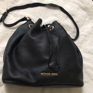 Black Michael kors bag